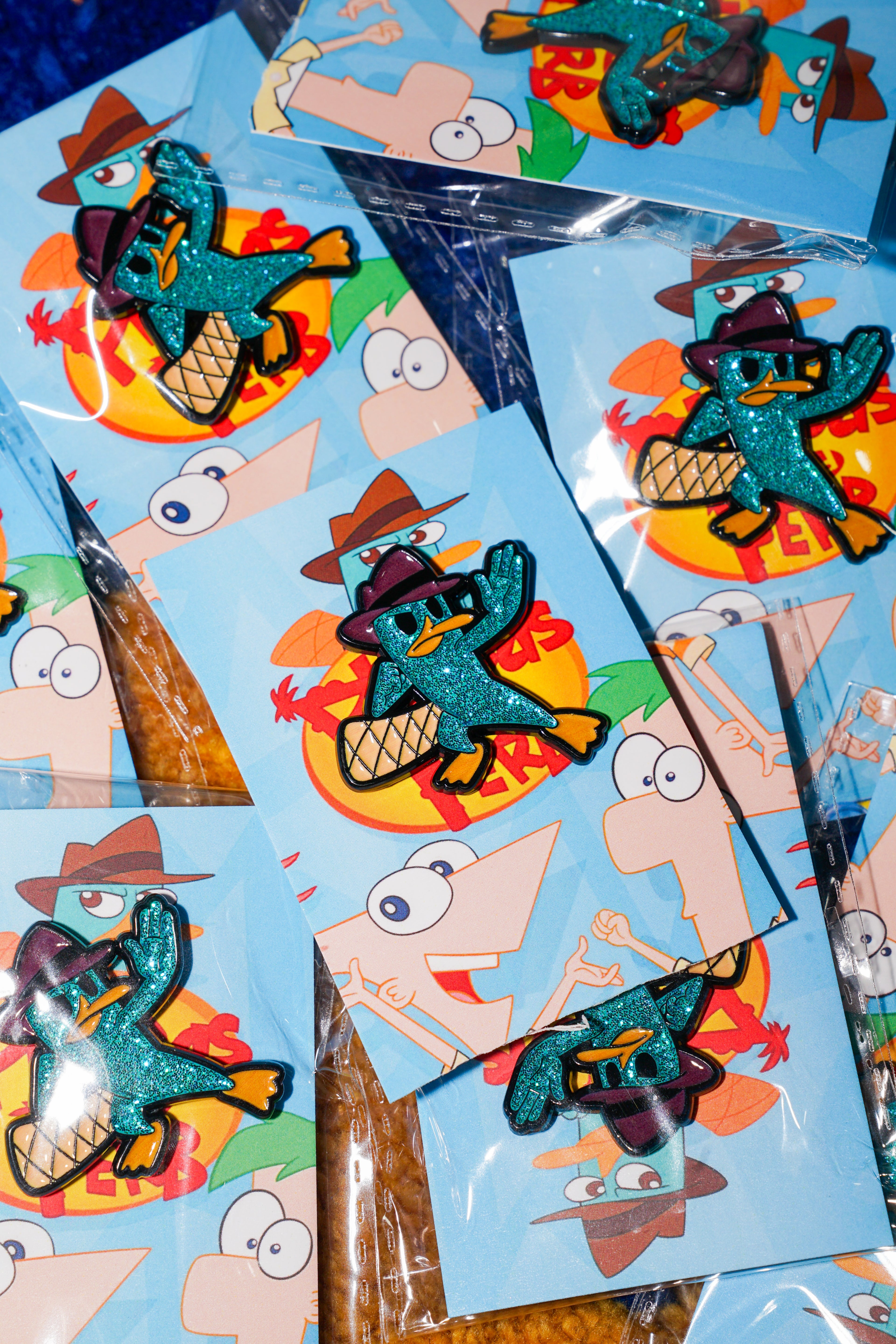 Agent P (teal)🌐🕵️‍♂️